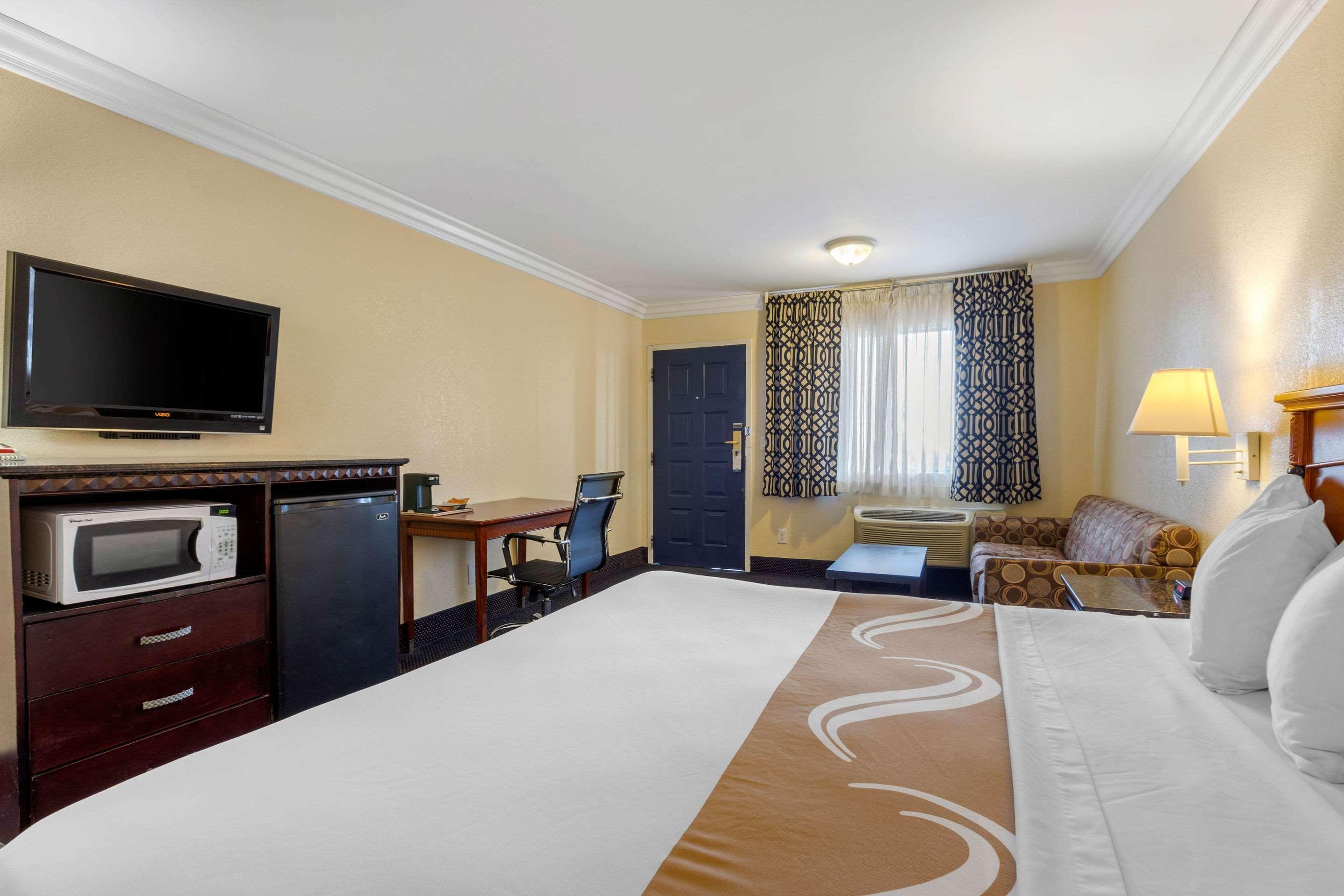 Quality Inn Lomita-Los Angeles South Bay Екстериор снимка